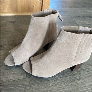NWOT shoes